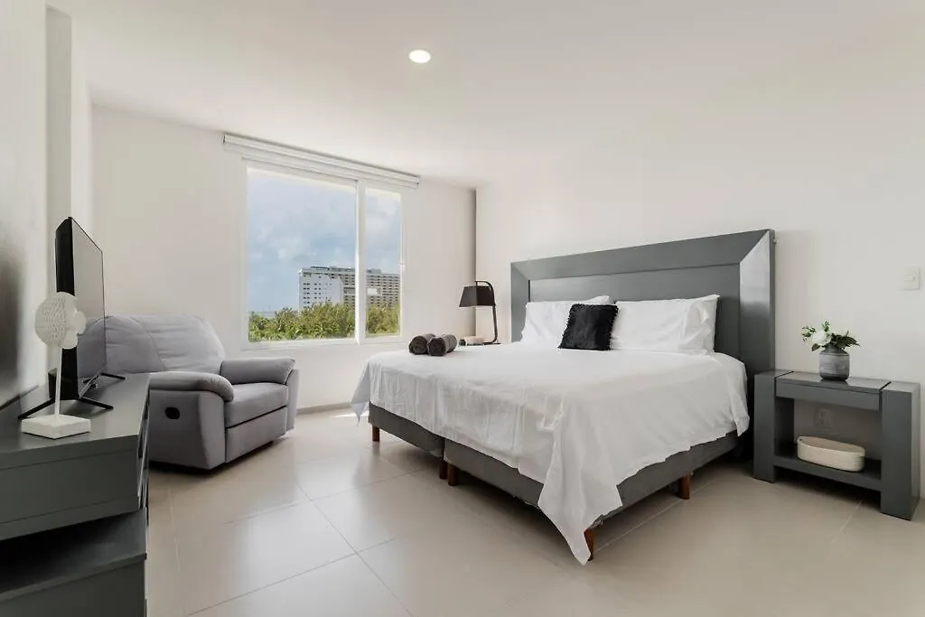 Seacost Beachfront 2Bdr With Pool By Casa Paraiso Cancun Mexico