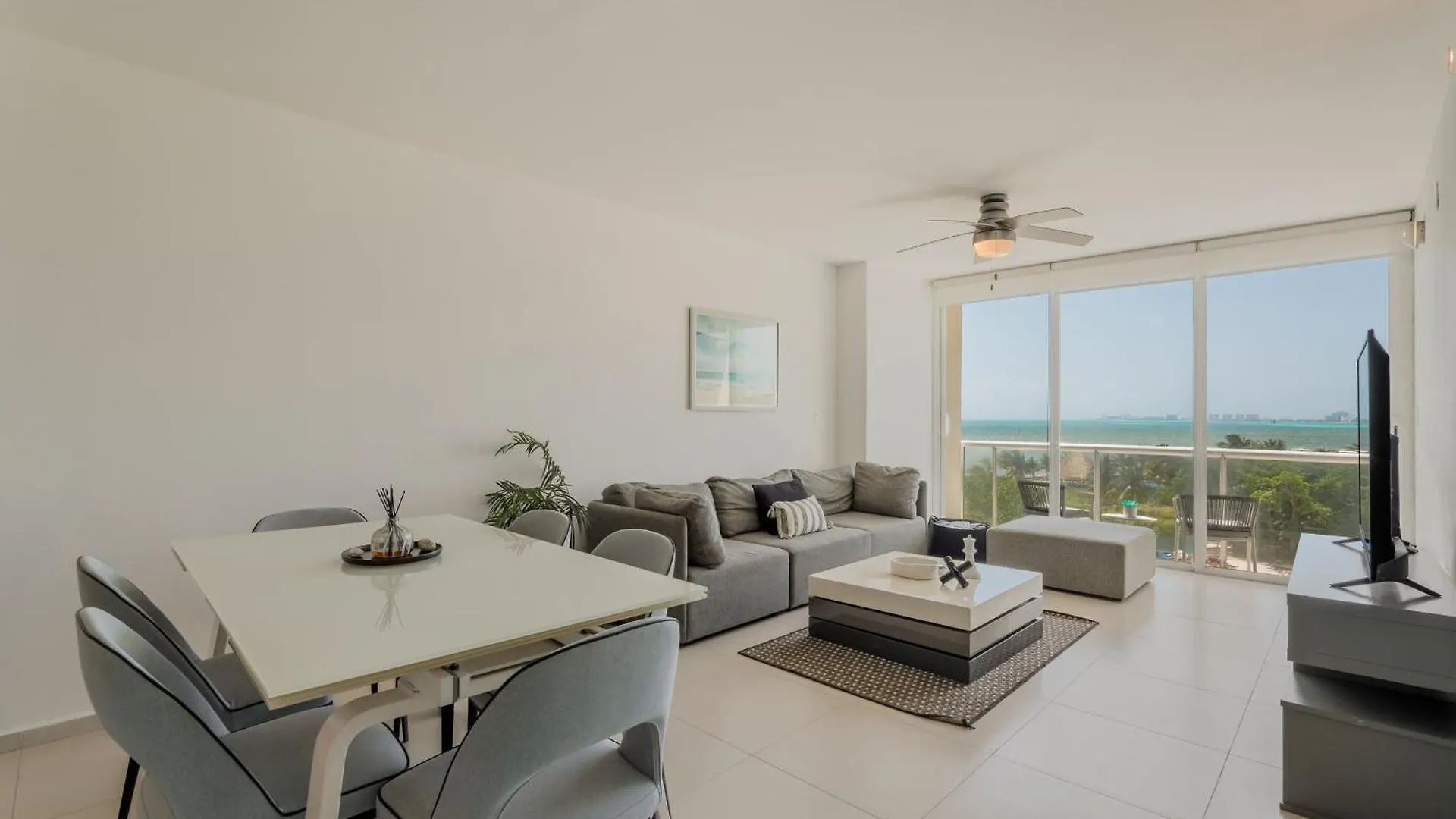 Apartment Seacost Beachfront 2Bdr With Pool By Casa Paraiso Cancun Mexico